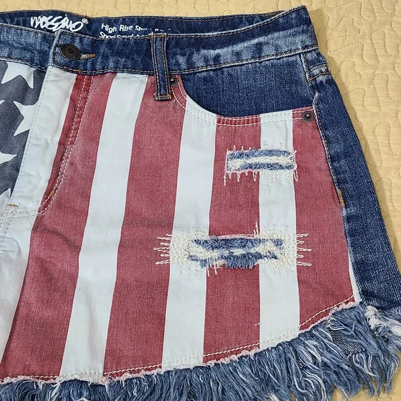 Mossimo Denim American Flag patriotic disstressed jean shorts size 10 - Picture 2 of 8